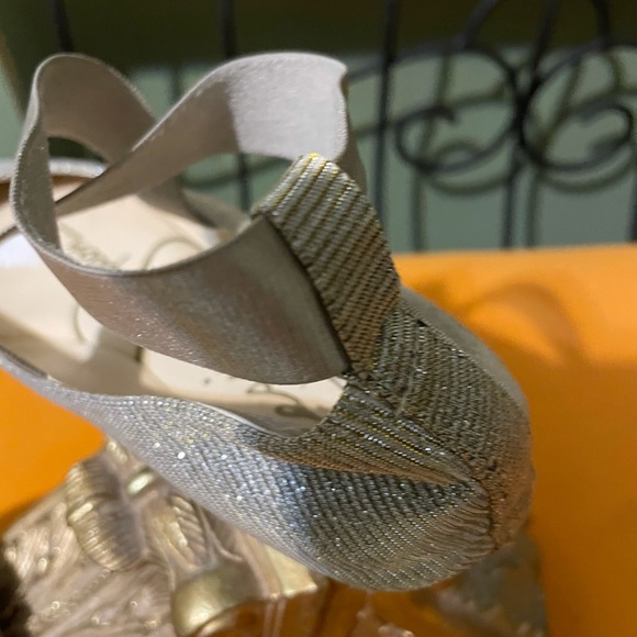 Shoes - Picture 2 of 5